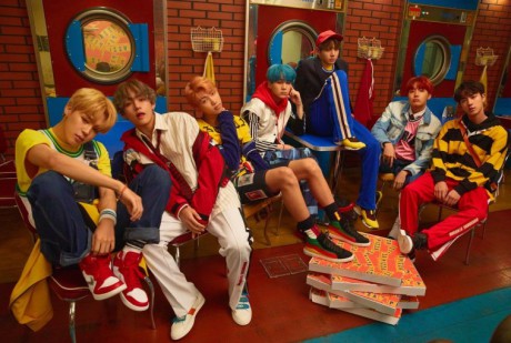 bts-go-from-dreamy-to-colorful-in-second-set-of-her-concept-photos-01